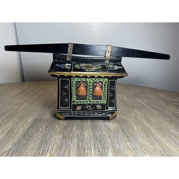 VTG Japanese Sake Decanter - Hand-Painted Moriage Porcelain - Palanquin Norimono - Picture 6 of 13